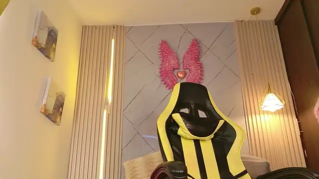 Živý XXX chat Lilith_Ink99