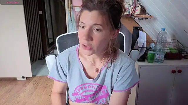 Chatroom XXX en direct de Lina_lou4