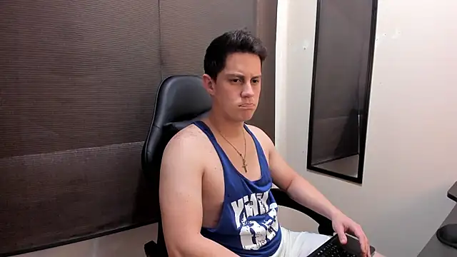 KendricTorres 现场XXX聊天