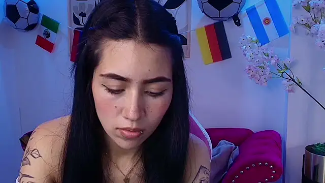 Rainy_doll Chat XXX in diretta