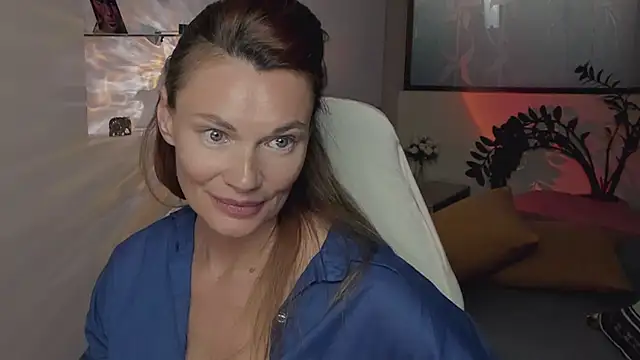 MistyBarnes 即時 XXX 聊天