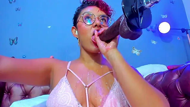 Chatroom XXX en direct de Kaira_mosse