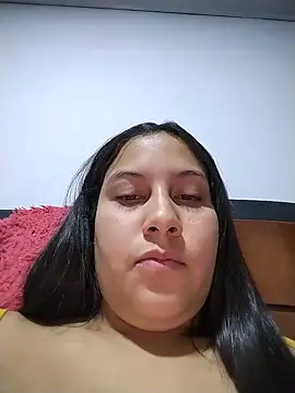 esmeralda_jadees 即時 XXX 聊天