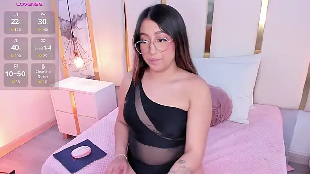 KamilaVegga's Live XXX Chat