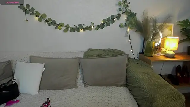 MayaGlamour Adlı Modelin Canlı XXX Sohbeti