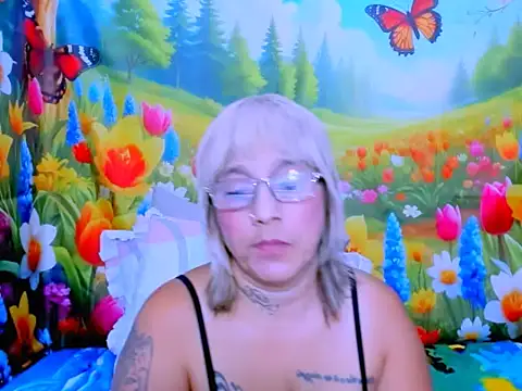 indianroxy's Live XXX Chat