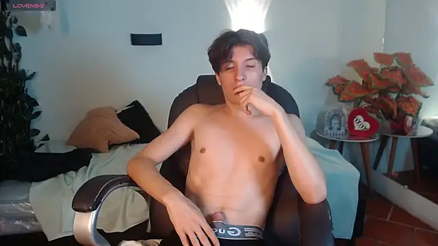 Marcoviolet Live XXX Chat