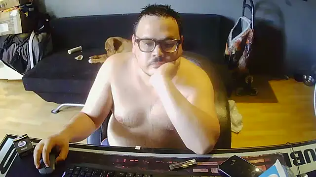 Bebemickey75 webkamerás műsora