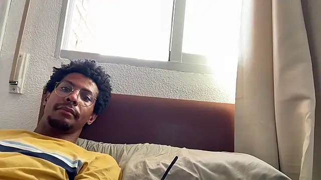 Chat XXX ao vivo de HoleBreeder
