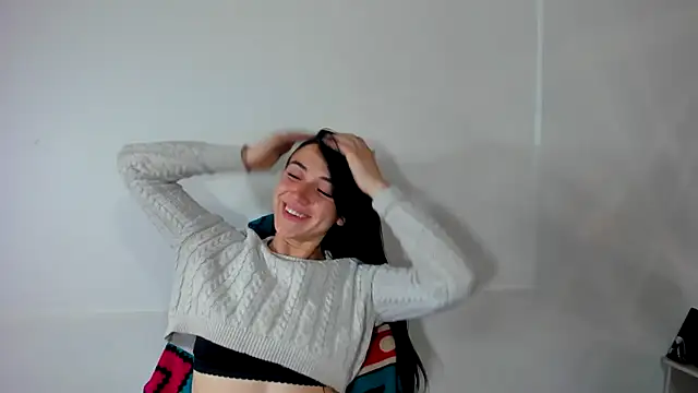 Amy_Kobold3 Adlı Modelin Canlı XXX Sohbeti