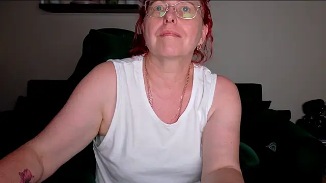 JoannaAndNeighbour's Live XXX Chat
