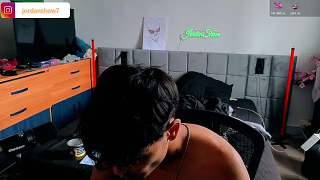 JordanShow Live XXX Chat