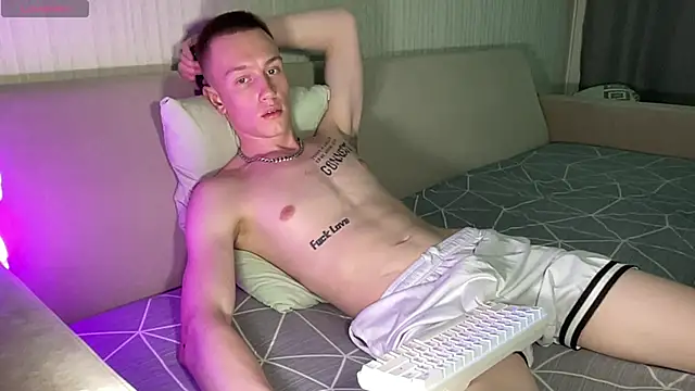 Travis_Gracile – Naživo XXX chat