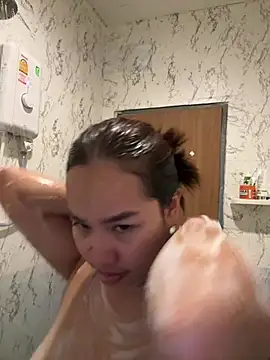 Ponthipn Live XXX chat