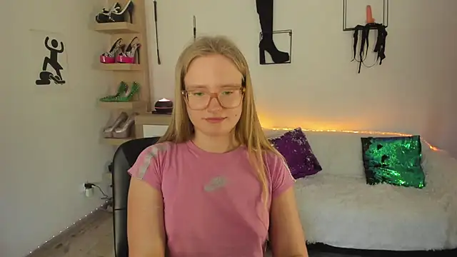 NancyHottie Adlı Modelin Canlı XXX Sohbeti