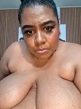 BiancaFollerach 即時 XXX 聊天