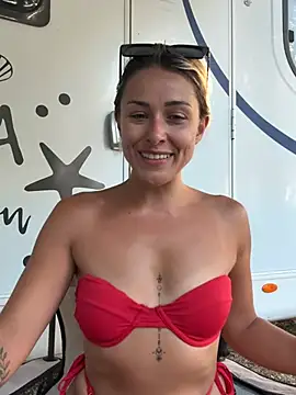 petrouchkaaa_ live XXX chat