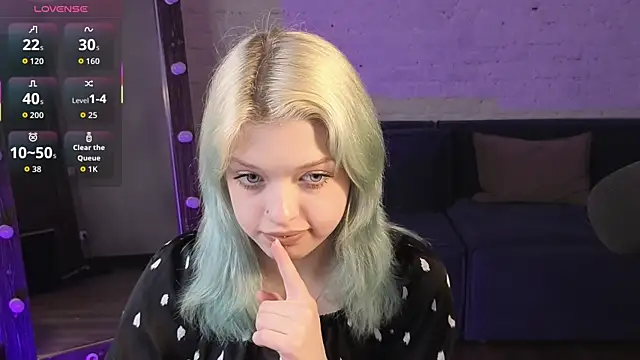Clown_Princess live XXX chat