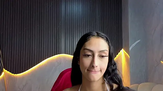 Tifany_Tx Adlı Modelin Canlı XXX Sohbeti