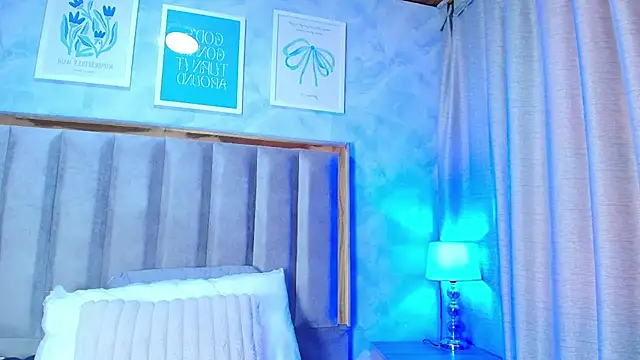 AvaX_777 라이브 XXX 채팅