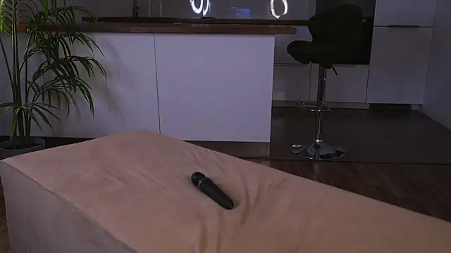 AngieHannay – Naživo XXX chat