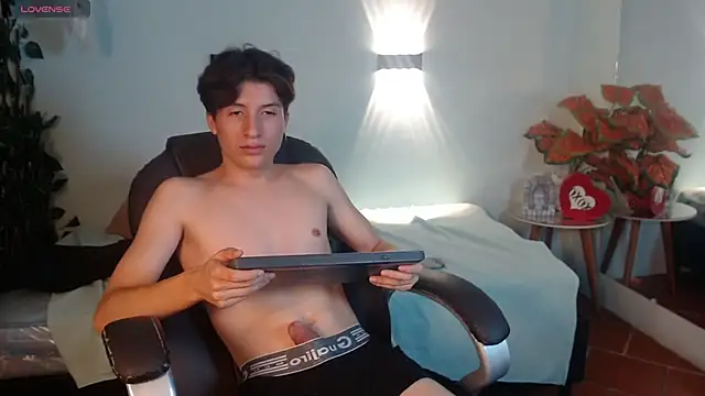 Marcoviolet Live XXX-chat