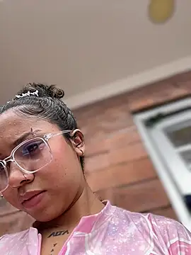 Czat XXX na żywo – Laila_LS