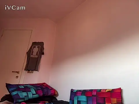 Chat +18 de PierPesaroX ao vivo