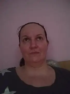 BustyLadyAlma Chat XXX in diretta