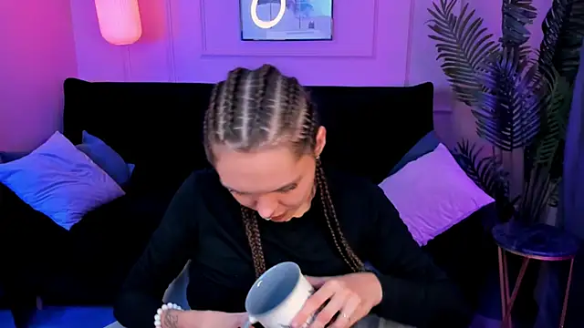 دردشة ChloeSunny الجنسية المباشرة