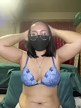 Chat +18 de melyiaaa ao vivo