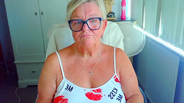 BridgetBlueEyes Live XXX Chat
