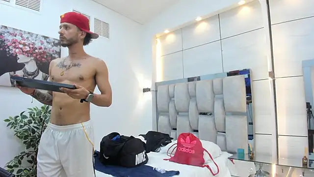 denis_winslow Chat XXX live