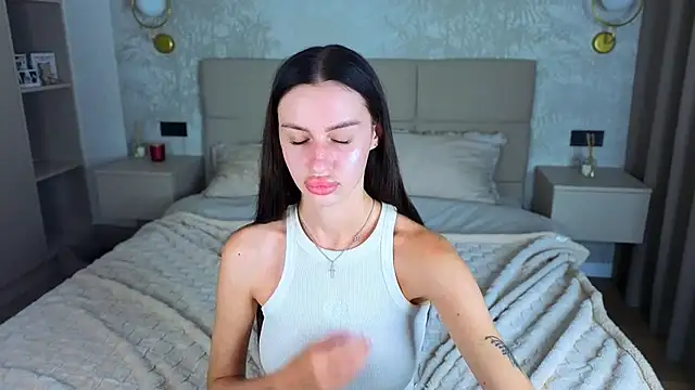 Snow_WhiteeeX's Live XXX Chat