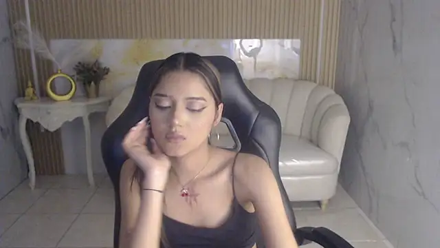veronicaa_s' Live XXX Chat