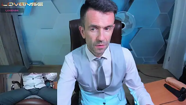 SteveTiger Adlı Modelin Canlı XXX Sohbeti