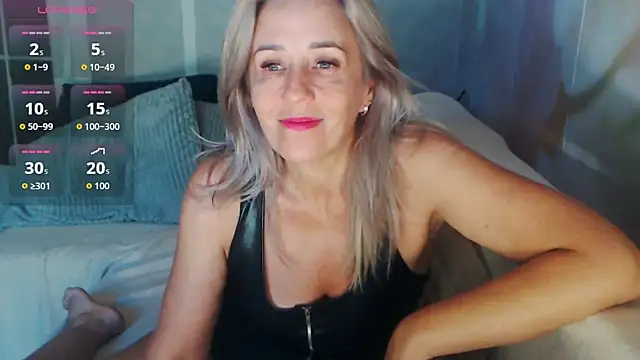 Sly_Oksi Adlı Modelin Canlı XXX Sohbeti