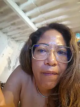 mila38's Live XXX Chat