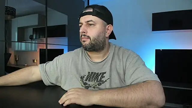 DravenPeak's Live XXX Chat