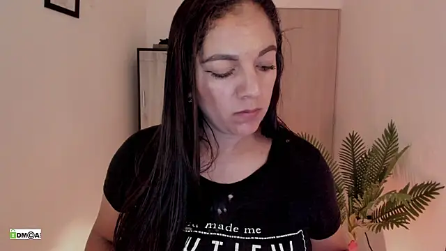 urcute_kitten Chat XXX in diretta