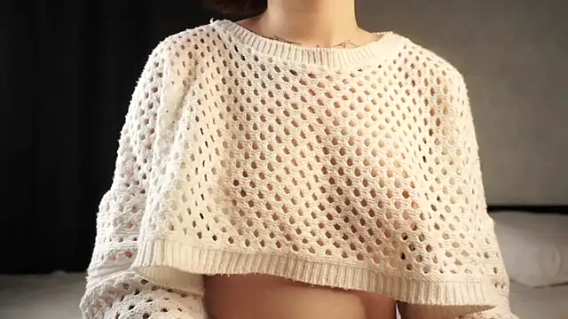 AlesiaPeasel Adlı Modelin Canlı XXX Sohbeti