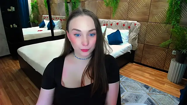 TrueReincarnation's Live XXX Chat