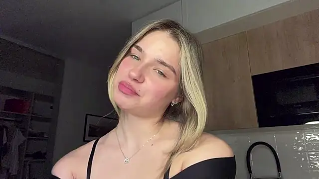 EarthaStinett's Live XXX Chat