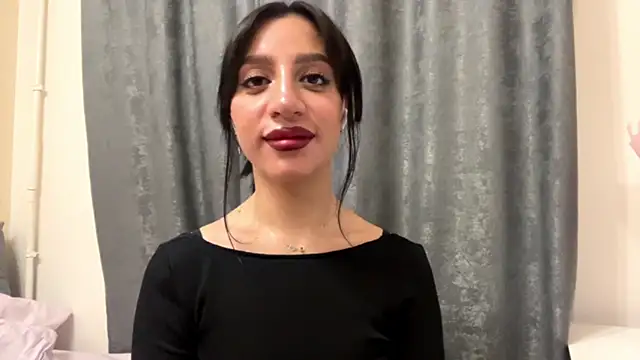 AngellaBarbini's Live XXX Chat