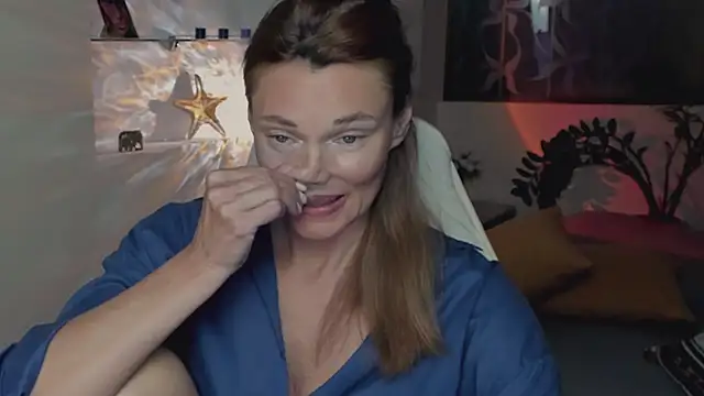 دردشة MistyBarnes الجنسية المباشرة