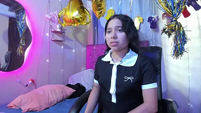 Milly-Way Live XXX Chat