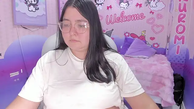 Dulce_meow Adlı Modelin Canlı XXX Sohbeti