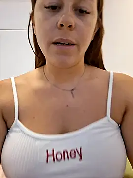 Jennifer_19_06 Adlı Modelin Canlı XXX Sohbeti