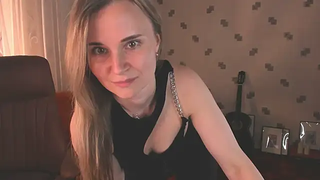 MiaSparkes Adlı Modelin Canlı XXX Sohbeti