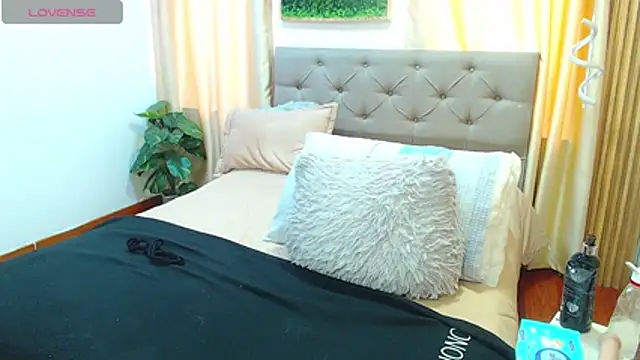 دردشة sasi_luna الجنسية المباشرة
